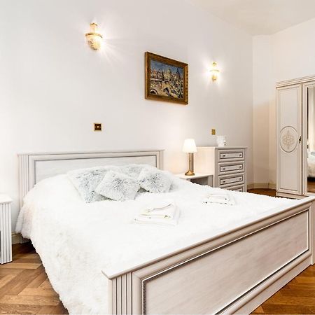 Magnificent King Suite Praga Exterior foto